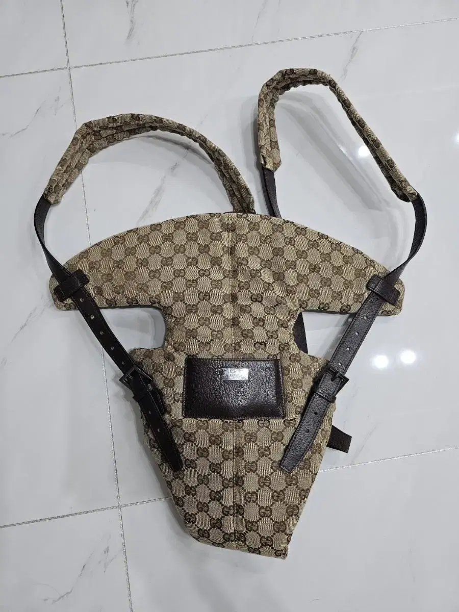 구찌 gucci 아기띠